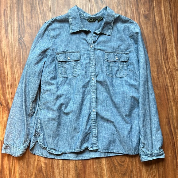 Eddie Bauer Women’s Chambray Button Down Shirt - Picture 1 of 7